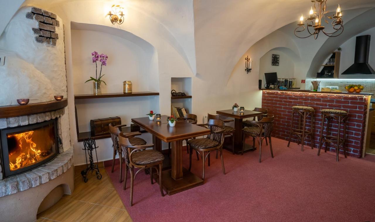 Penzion Familia Hotel Попрад Екстериор снимка