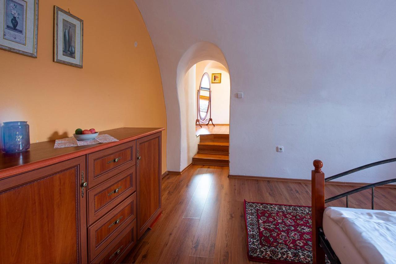 Penzion Familia Hotel Попрад Екстериор снимка