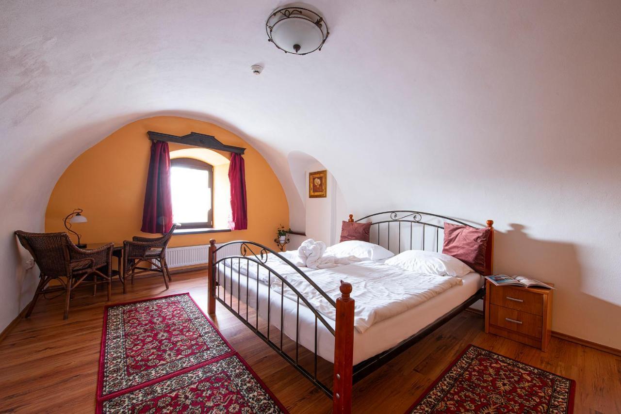 Penzion Familia Hotel Попрад Екстериор снимка