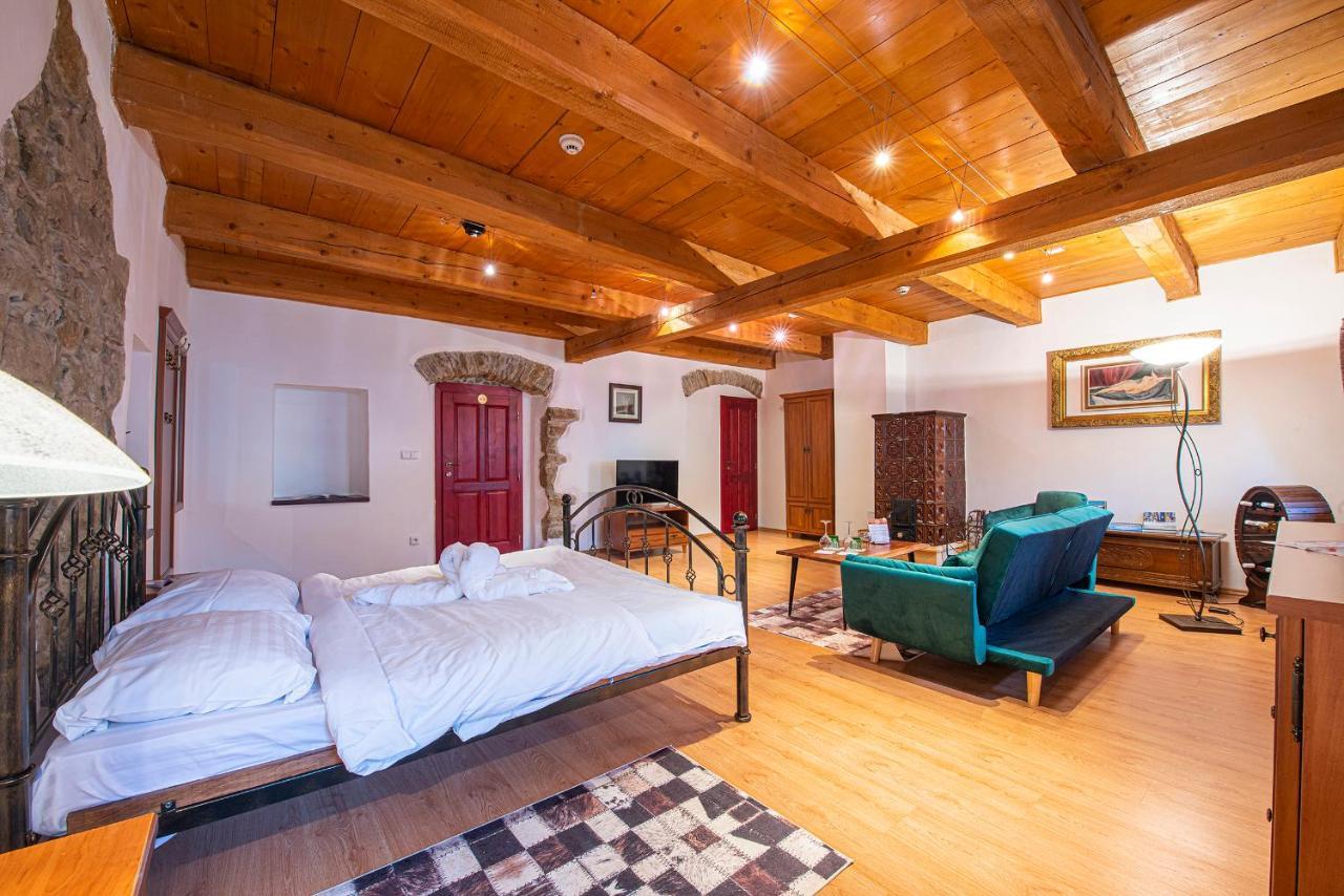 Penzion Familia Hotel Попрад Екстериор снимка